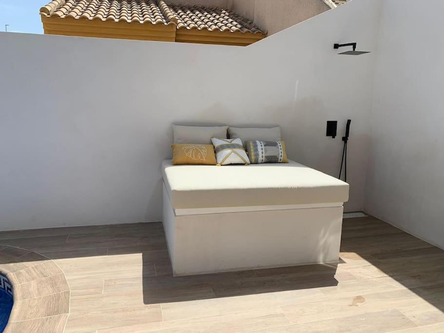 Dúplex mediterráneo con piscina y cenador photo 4
