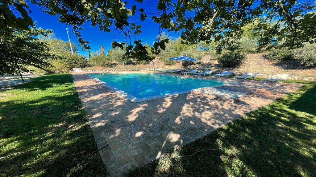 Todi By The Pool VillaSleeps 10Exclusive PoolWalk To Todi Restaurant photo 4