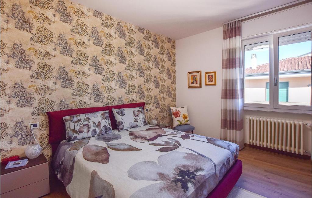 Beautiful Apartment In Abano Terme With Wifi And 2 Bedrooms photo 3