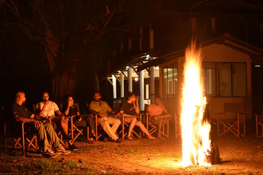 Funky Leopard Safari Lodge Bordering Yala National Park photo 4
