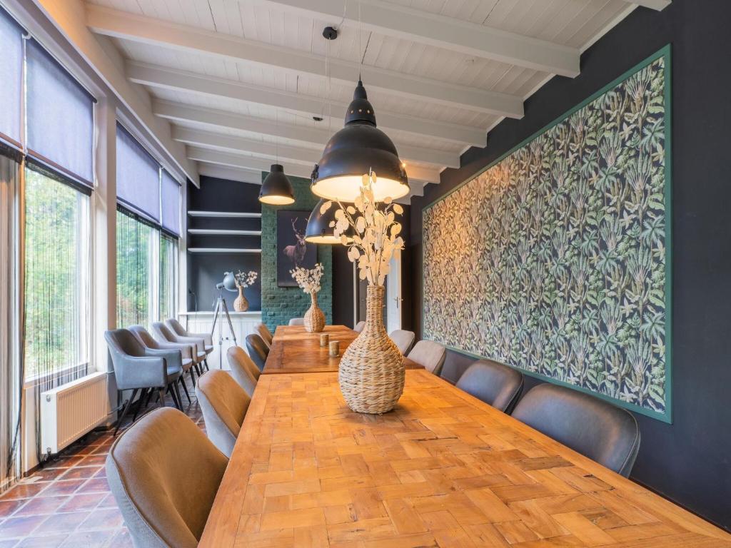 Beautiful holiday home in Lochem with garden photo 1
