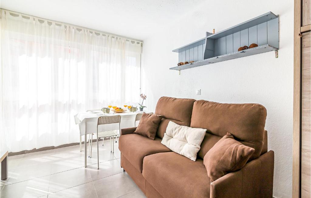 Beautiful Apartment With Pool photo 1