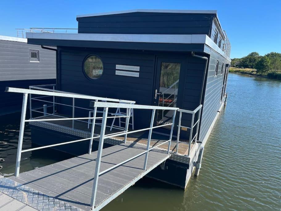 Hausboot Fritz im Wangermeer photo 1
