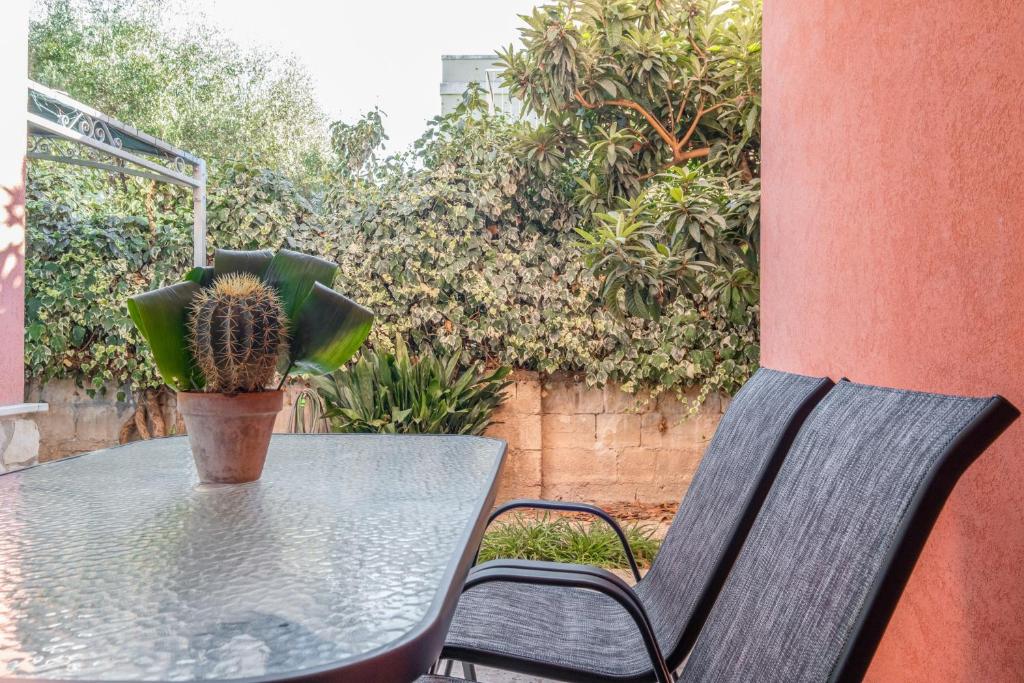 GuestHost - Scuole CEMM San Vito Apartment with parking Room Type - Two-Bedroom Apartment