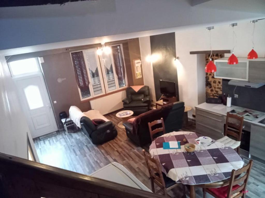 Maison de village au coeur des Combrailles photo 1