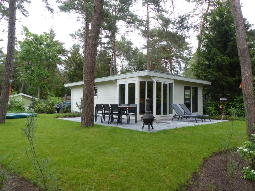 Huisje Weltevree met hottub photo 3