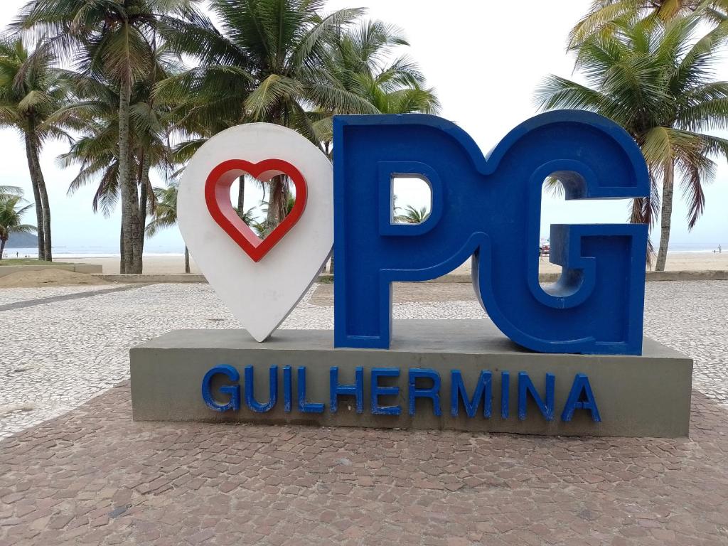 Apartamento na Praia Grande - Guilhermina - Ótima Localização photo 1