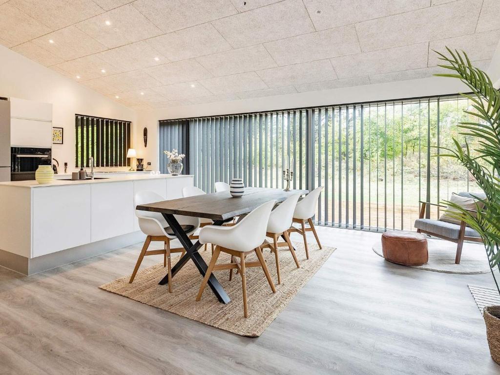 Three-Bedroom Holiday home in Hjørring 6 photo 3