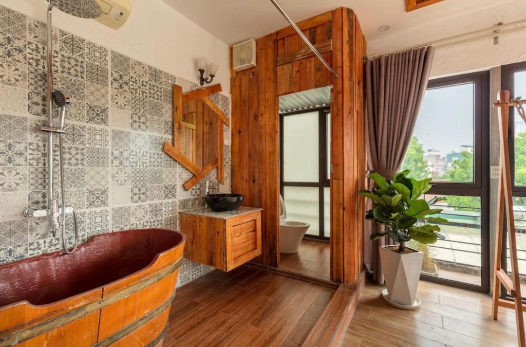 Tropical Theme studio - Centrally Located - City view