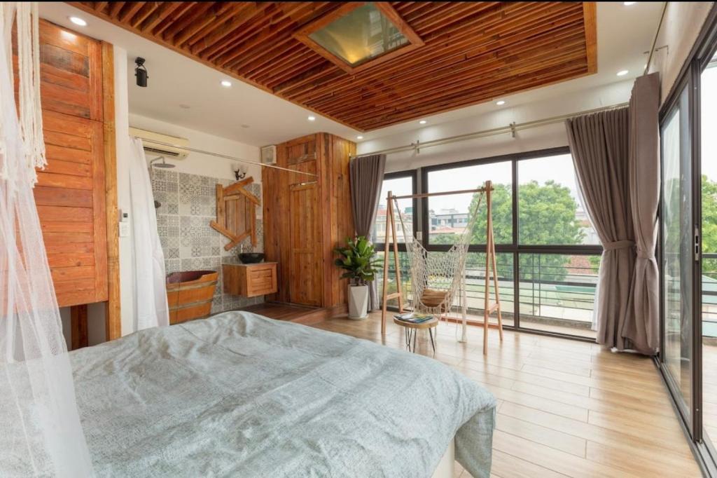 Tropical Theme studio - Centrally Located - City view