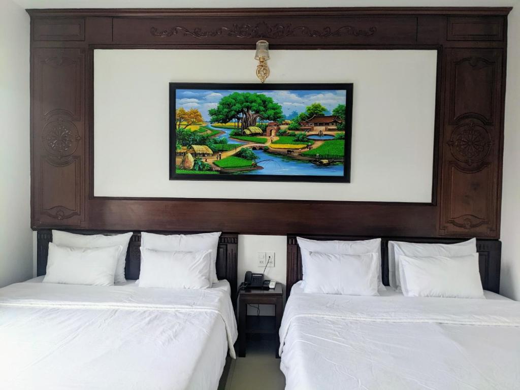 Quang Hưng Hotel