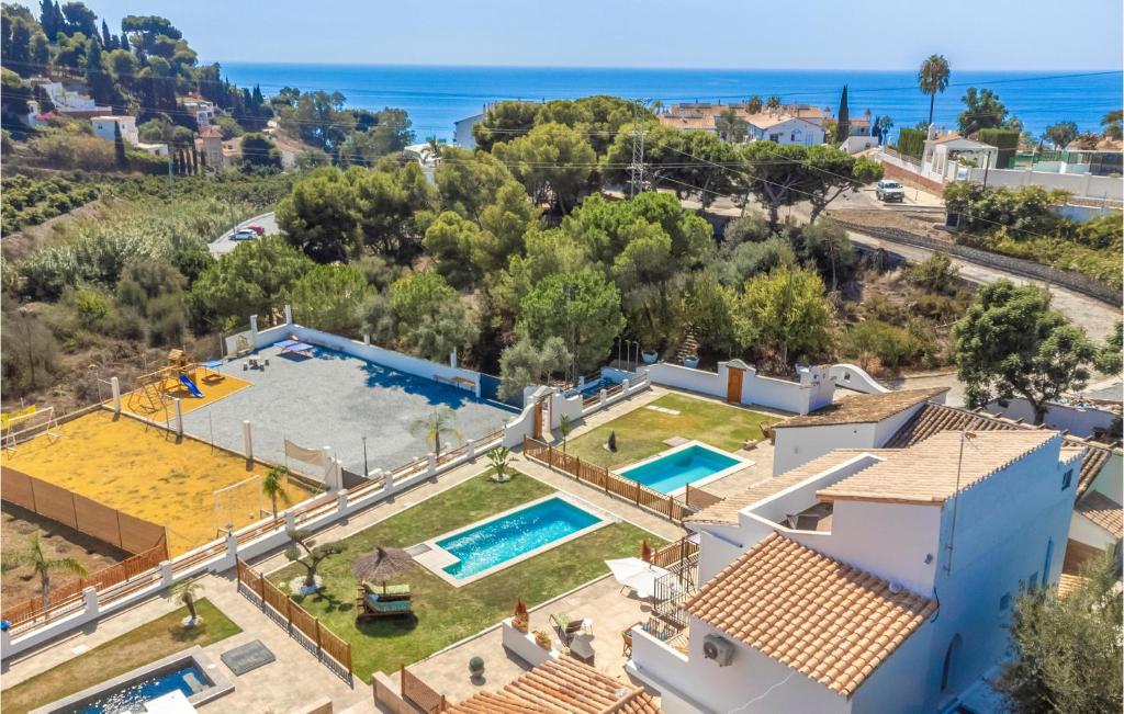 Nice Home In Mezquitilla With 3 Bedrooms, Wifi And Outdoor Swimming Pool photo 1