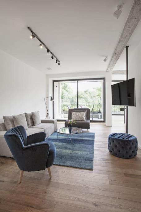 Gorgeous 2BR in Nordau by Holiday-rentals photo 1