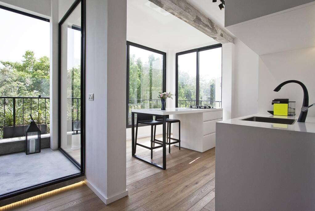 Gorgeous 2BR in Nordau by Holiday-rentals photo 2