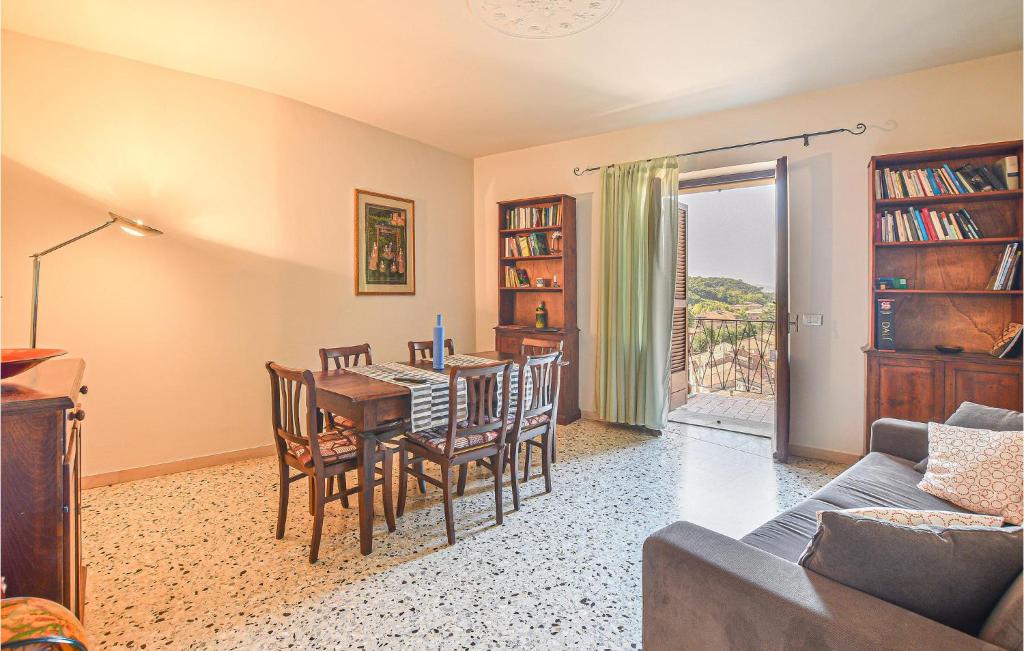 Beautiful Apartment In Deruta With 2 Bedrooms And Wifi photo 1