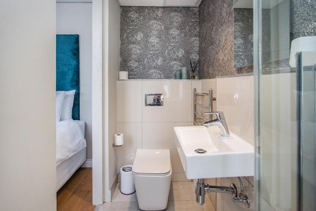Modern Cape Town Family Apartment in Docklands, De Waterkant photo 4