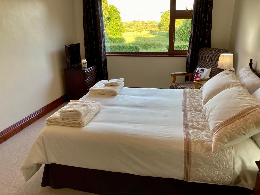 Lily's - 3 Bedroom Country Cottage with Large Garden photo 3