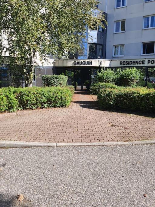 Studio au calme dans résidence Gauguin pour location courte durée et étudiants photo 2