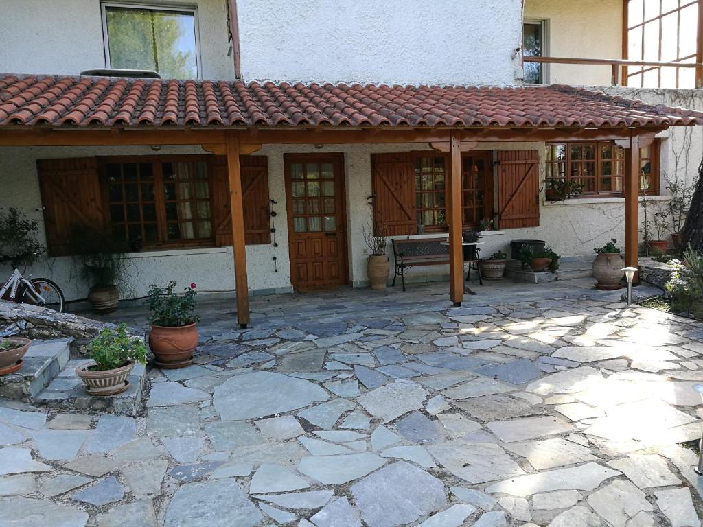 A cosy 60 Sq. m. entire villa photo 2