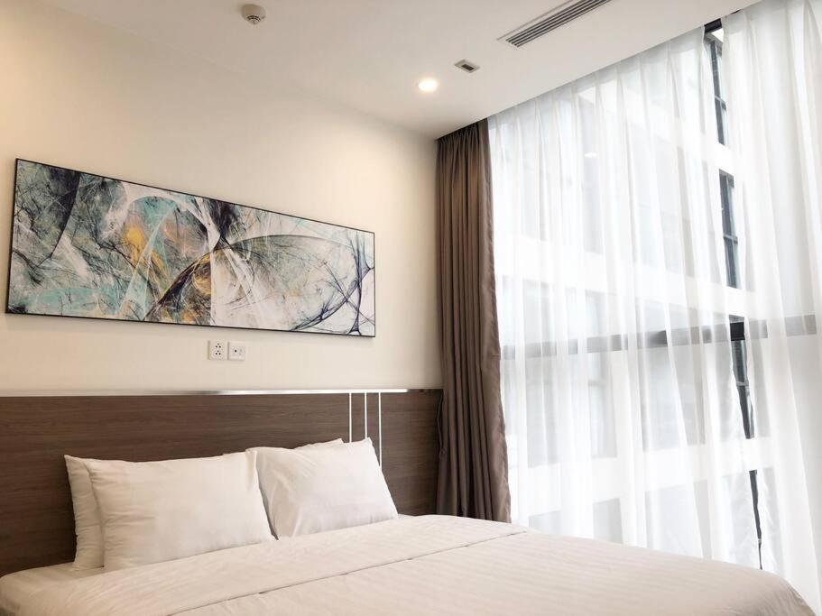 Luxury Condotel 2BR/36F Vinhomes Skylake Keangnam