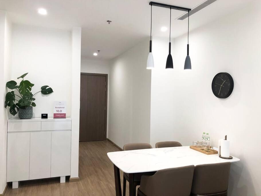 Luxury Condotel 2BR/36F Vinhomes Skylake Keangnam