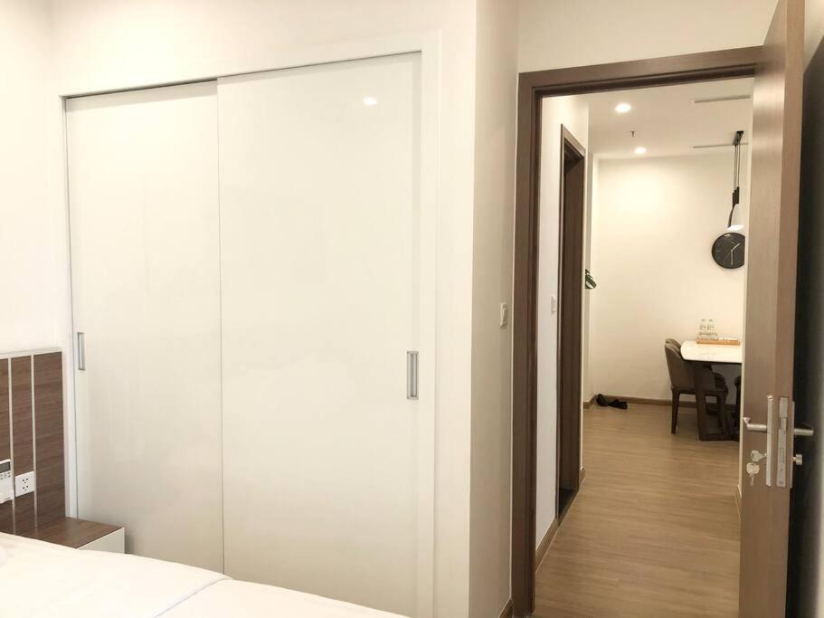 Luxury Condotel 2BR/36F Vinhomes Skylake Keangnam