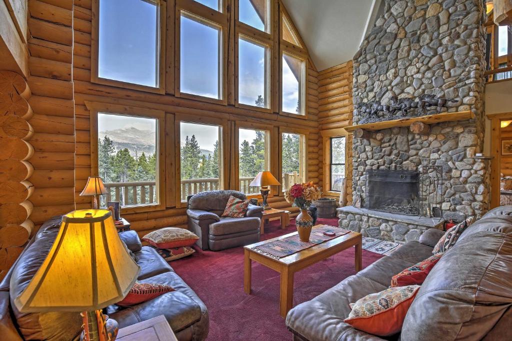 Expansive Alma Cabin with Hot Tub and Mountain Views! photo 2