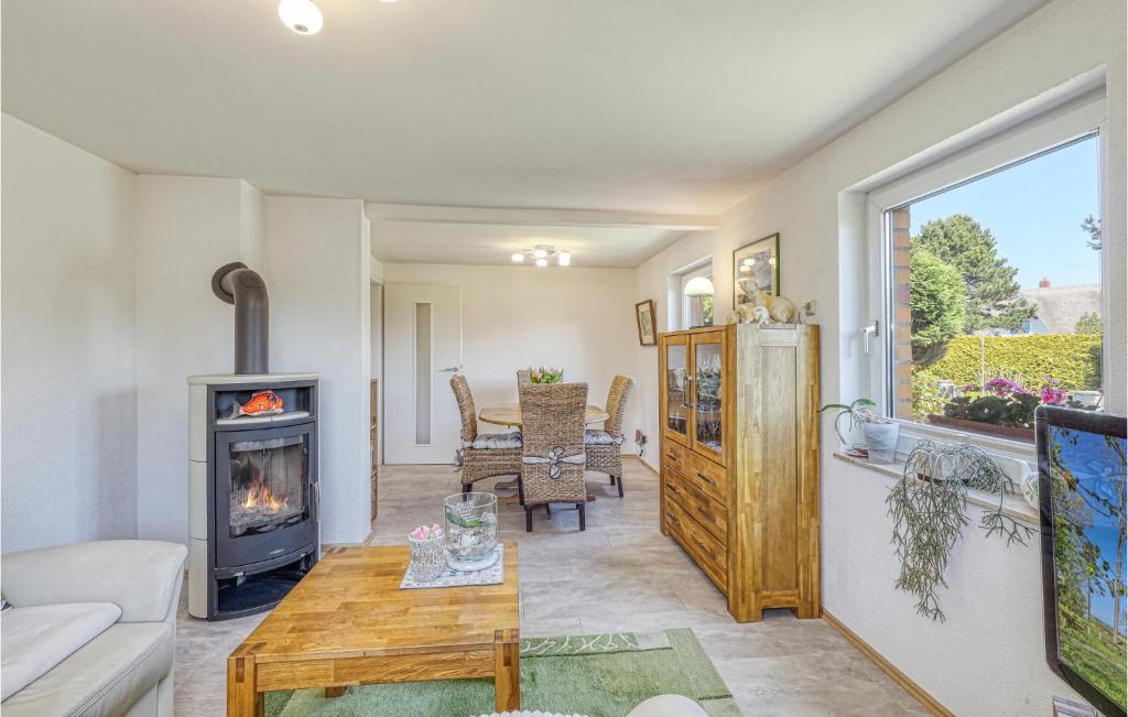 Awesome Home In Zingst With Wifi And 2 Bedrooms photo 2