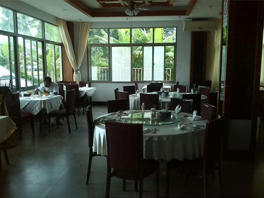 Emerald Hotel & Restaurant photo 3