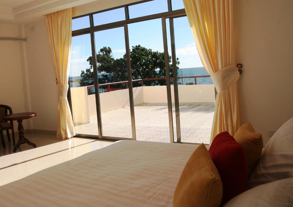 Emerald Hotel & Restaurant photo 4