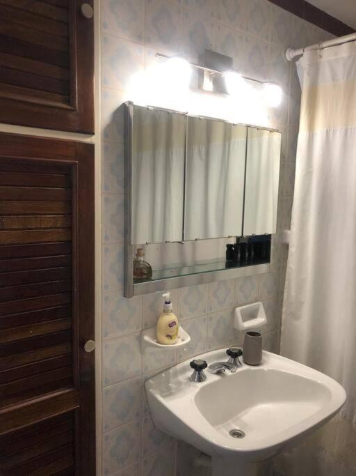 Departamento completo en Bahía Blanca. Excelente ubicación y confort. photo 3