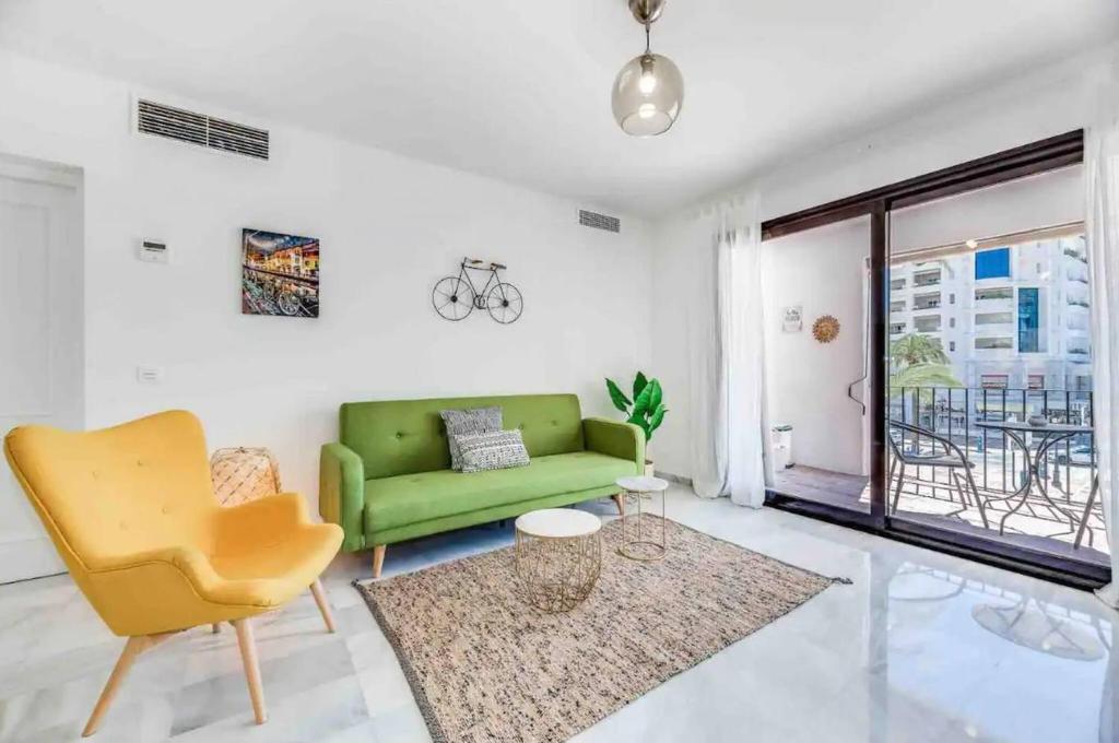 Beautiful 2 Bedrooms Apartment In Puerto Banus photo 2