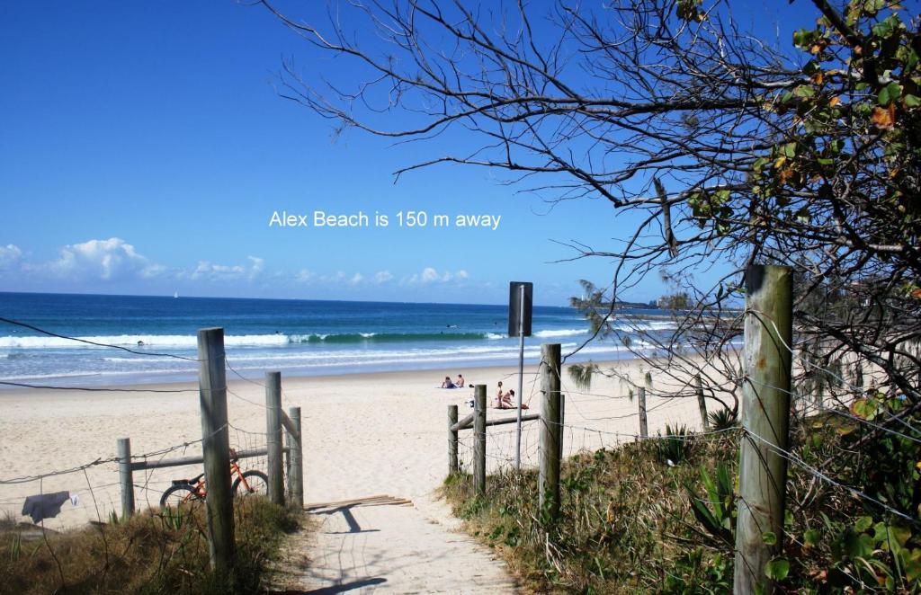 Alex Beach Cabins and Tourist Park photo 2