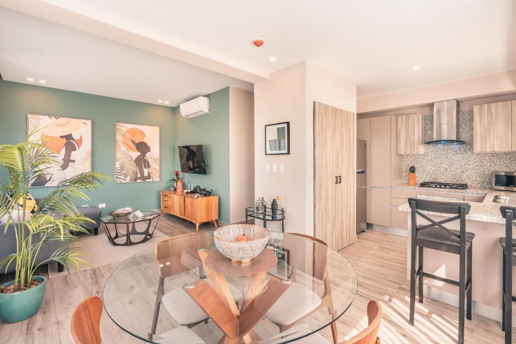 Most exclusive Condo- Hotel in Town -802 photo 2