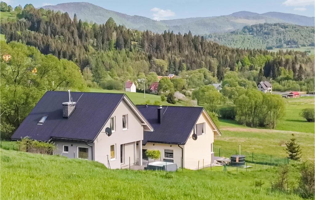 Nice Home In Rajcza With 4 Bedrooms And Wifi