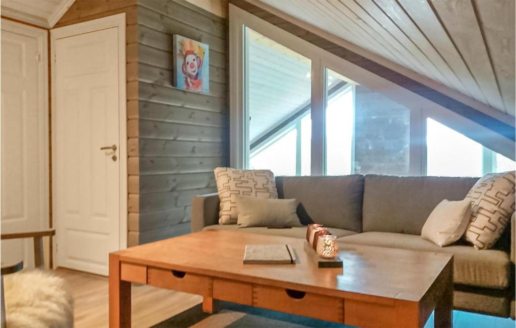 Amazing Home In Rysstad With 4 Bedrooms photo 3
