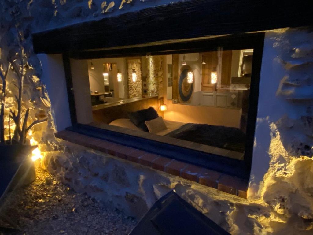 PRIVATE ROOM & SPA avec Jacuzzi privatif photo 3