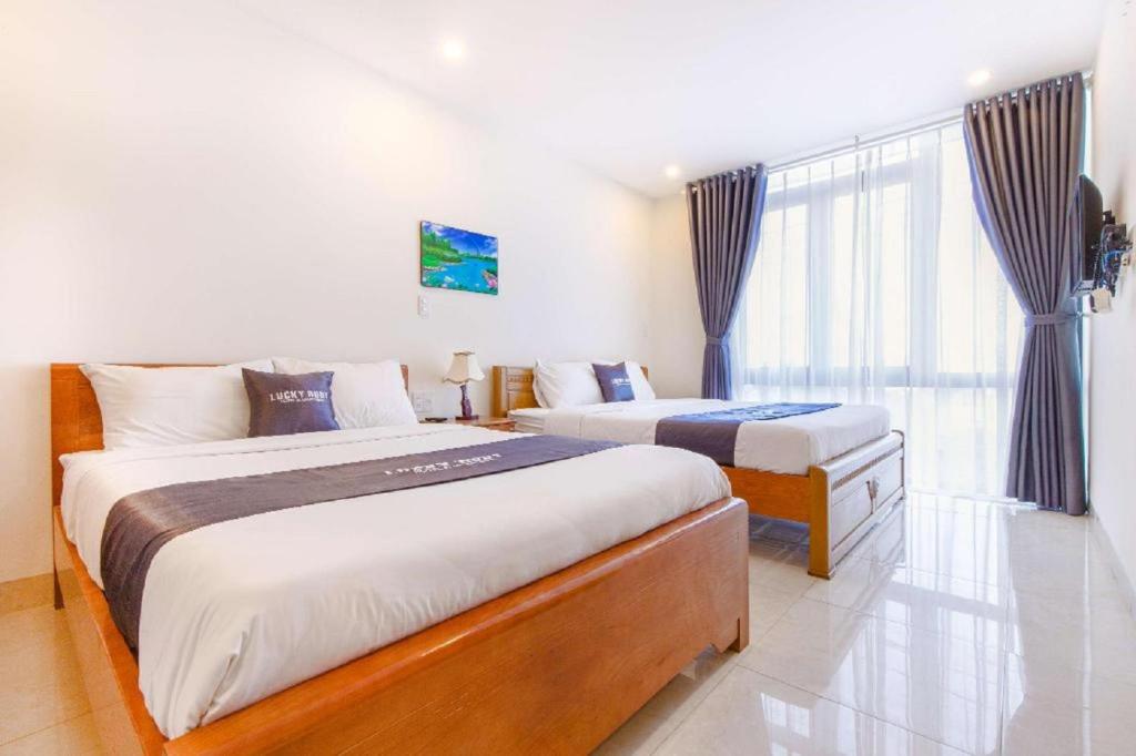 Lucky Ruby Hotel