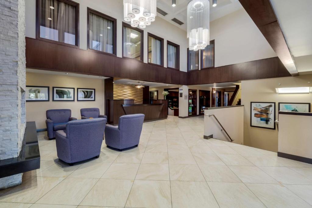 Best Western Plus Edmonton Airport Hotel photo 2