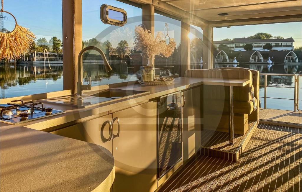 Nice Ship-boat In Havelsee With 2 Bedrooms photo 4