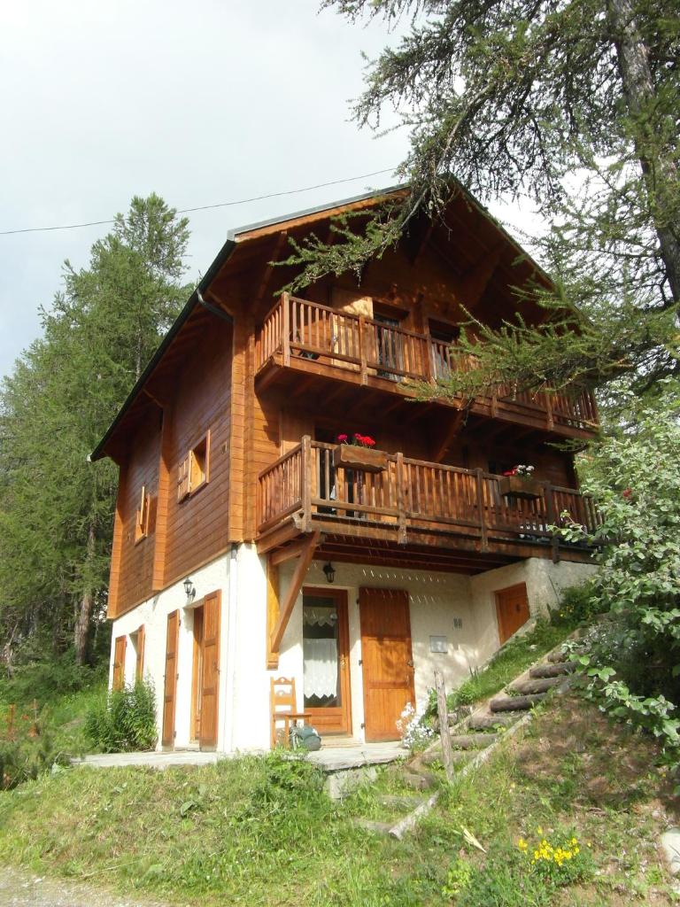 ChaletauxOrres au pied des pistes et skis aux pieds photo 3