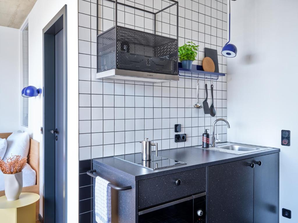 STAYERY Cologne Ehrenfeld - Live Music Hall Room Type - Design Apartment