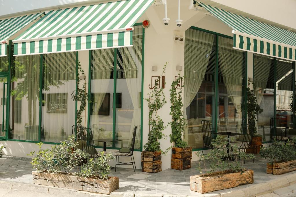 Garden Downtown Prishtina photo 2