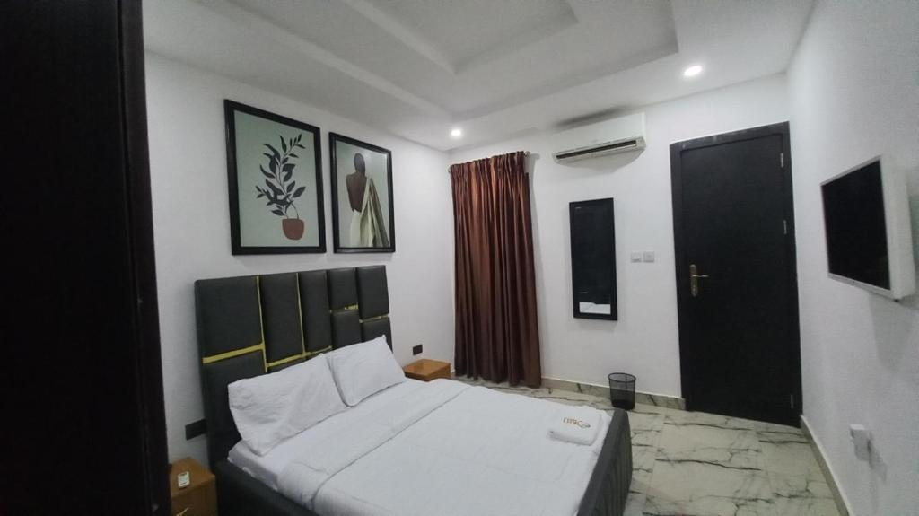 4 bedroom luxury apartments ikeja photo 2