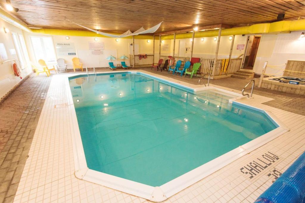 McCreary's Beach Resort photo 4
