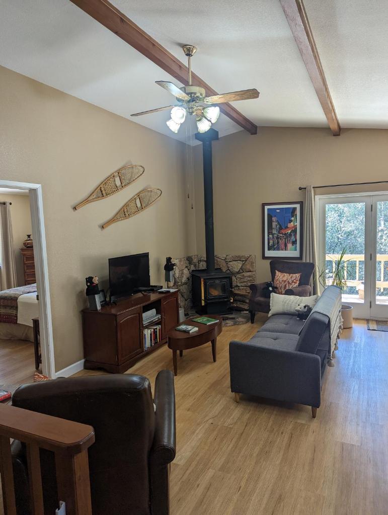 Yosemite Haven @ Pine Mountain Lake. Dog Friendly! photo 2