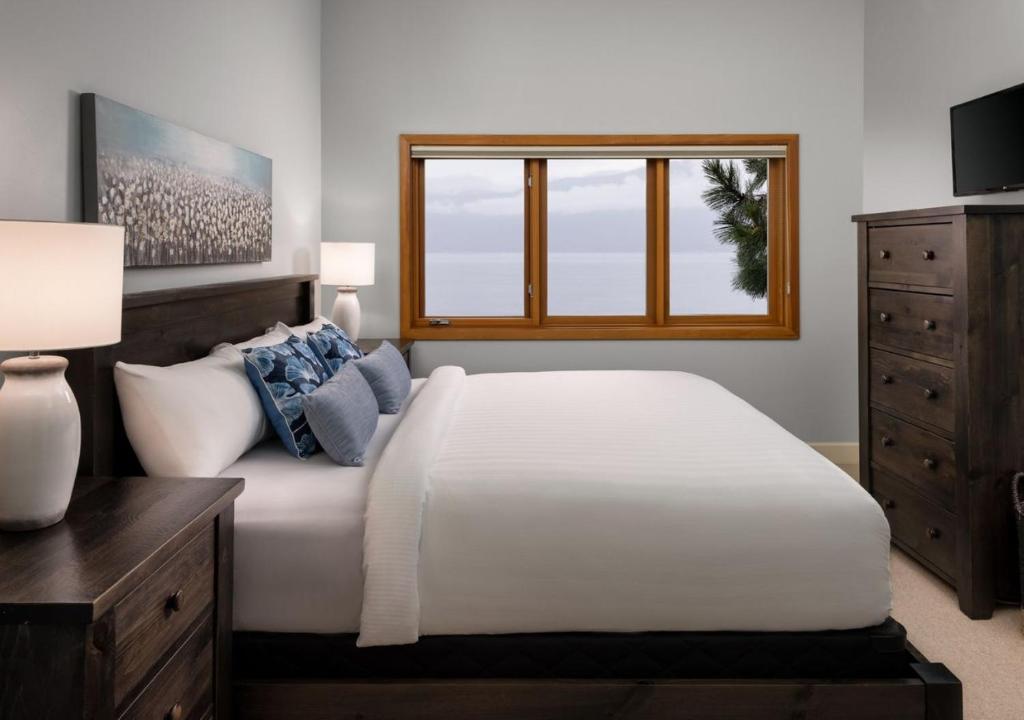 The Outback Lakeside Vacation Homes photo 1