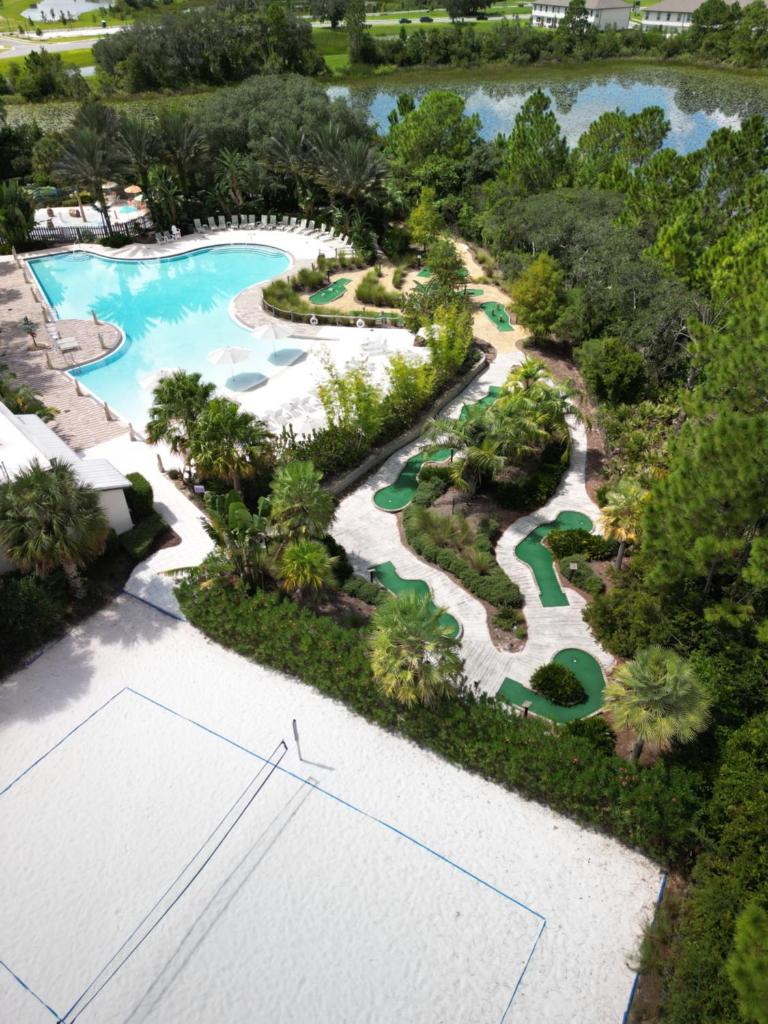 Luxurious Villa near Disney with Resort Amenities
