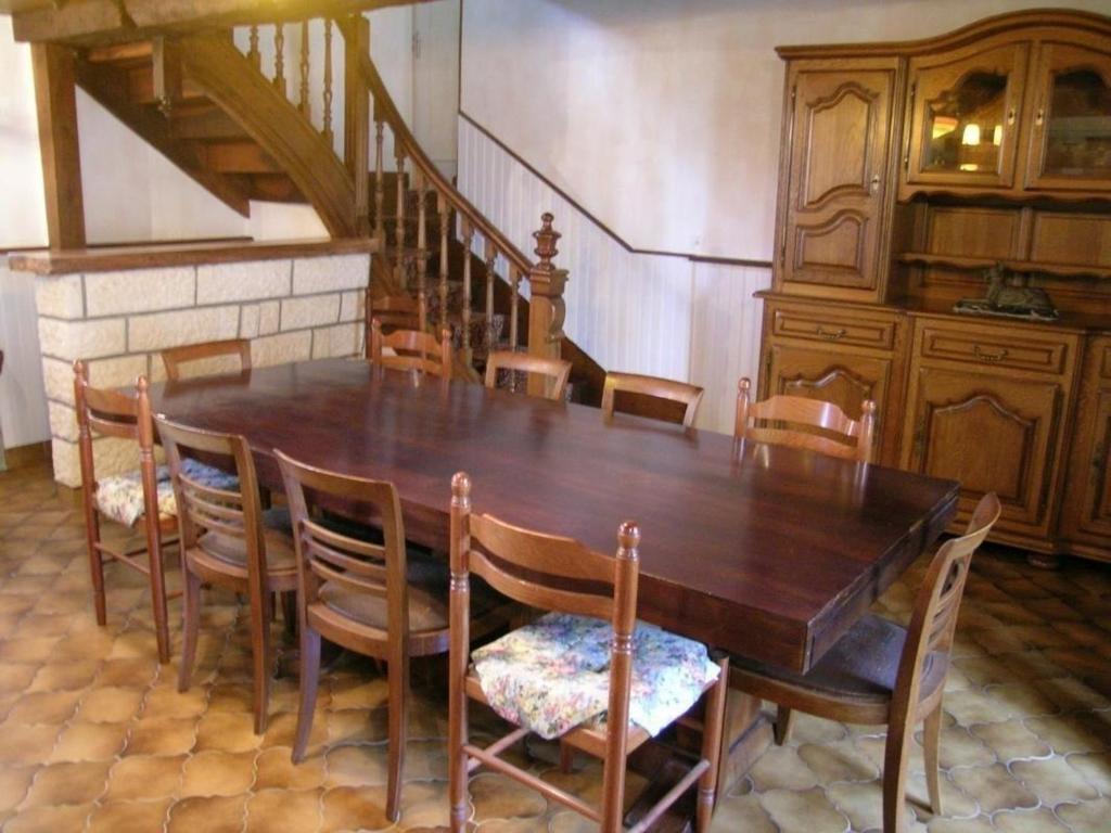 Gîte Saint-Pourçain-sur-Sioule, 5 pièces, 9 personnes - FR-1-489-60 photo 1
