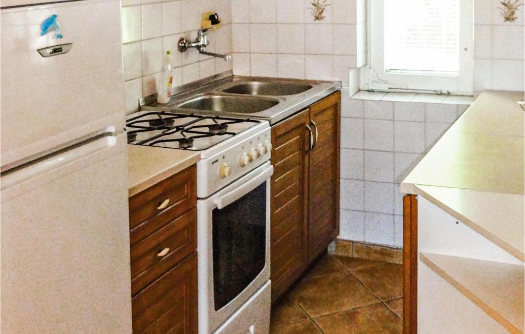 Awesome Home In Choczewo With 4 Bedrooms photo 4